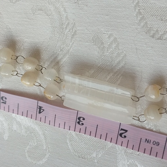 Vintage 2 1/2 in Carved white natural Agate Aztec Medallion beaded 28in Necklace - Picture 10 of 11